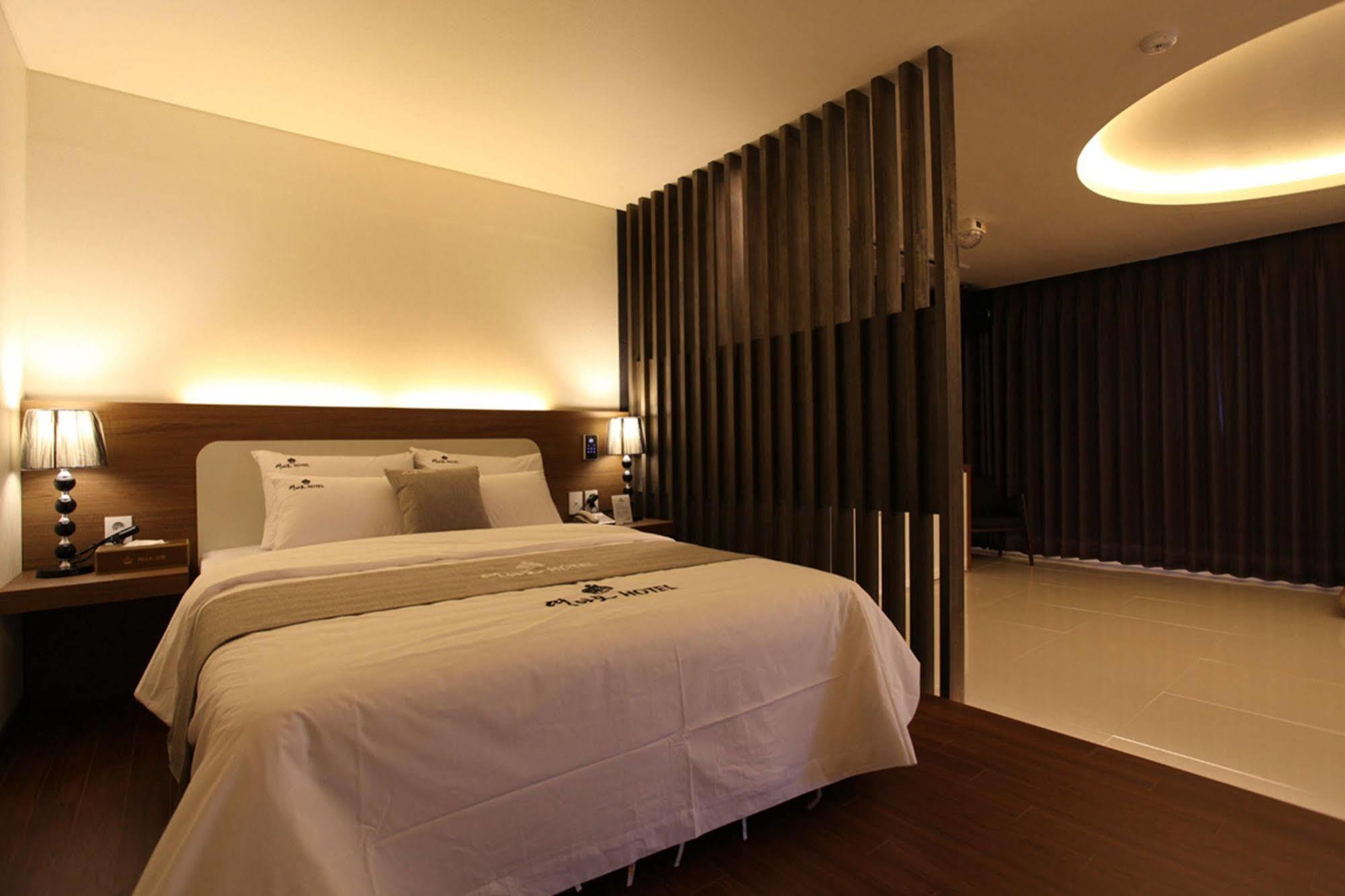 Drive In Hotel Tiamo Pocheon Εξωτερικό φωτογραφία