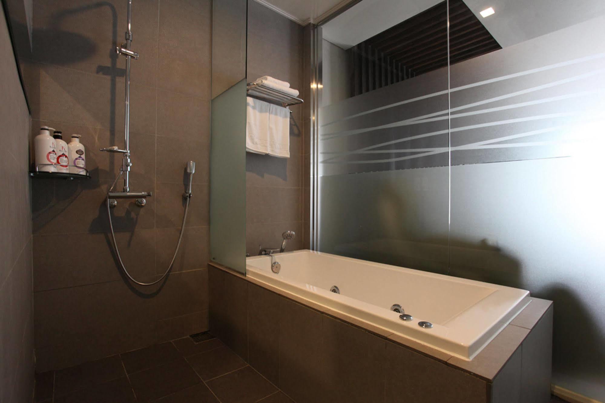 Drive In Hotel Tiamo Pocheon Εξωτερικό φωτογραφία