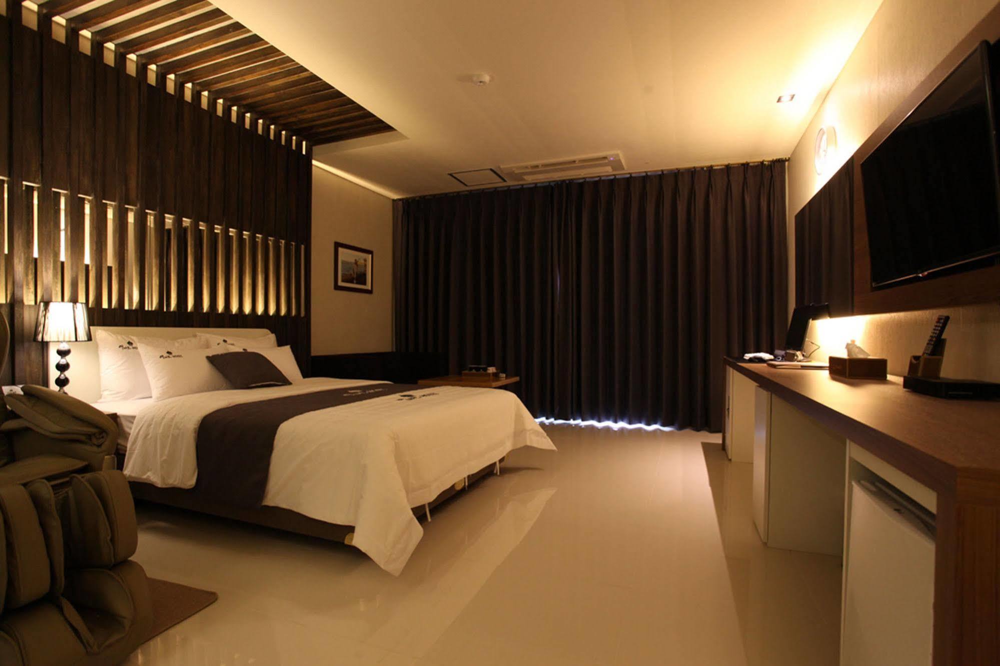 Drive In Hotel Tiamo Pocheon Εξωτερικό φωτογραφία